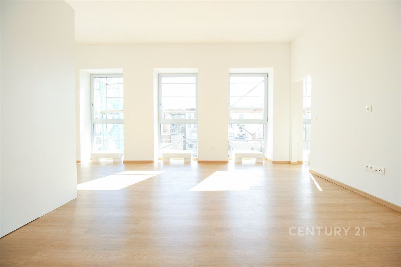 Pronájem byt 2+kk - Lorencova, Zlín, 61 m²