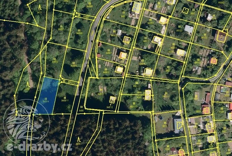 Zahrady, Vsetín, 452 m²