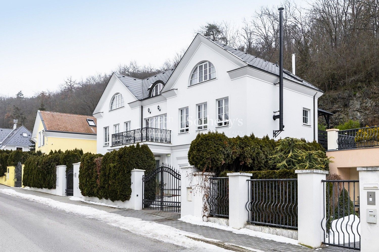 Rodinné domy, Roztoky, okres Praha-západ, Středočeský kraj, 350 m² - 2