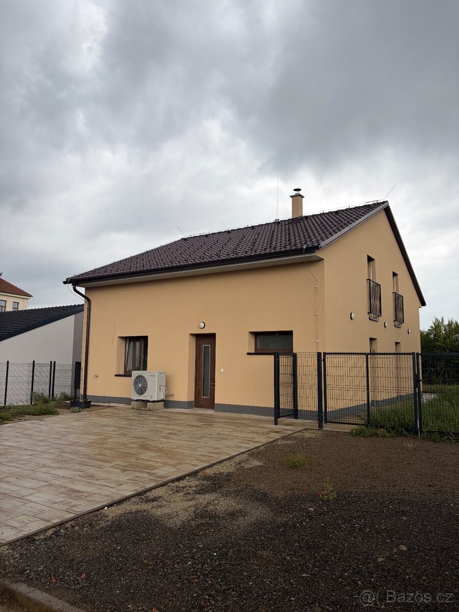 Rodinné domy, Ivanovice na Hané, 683 23 - 1