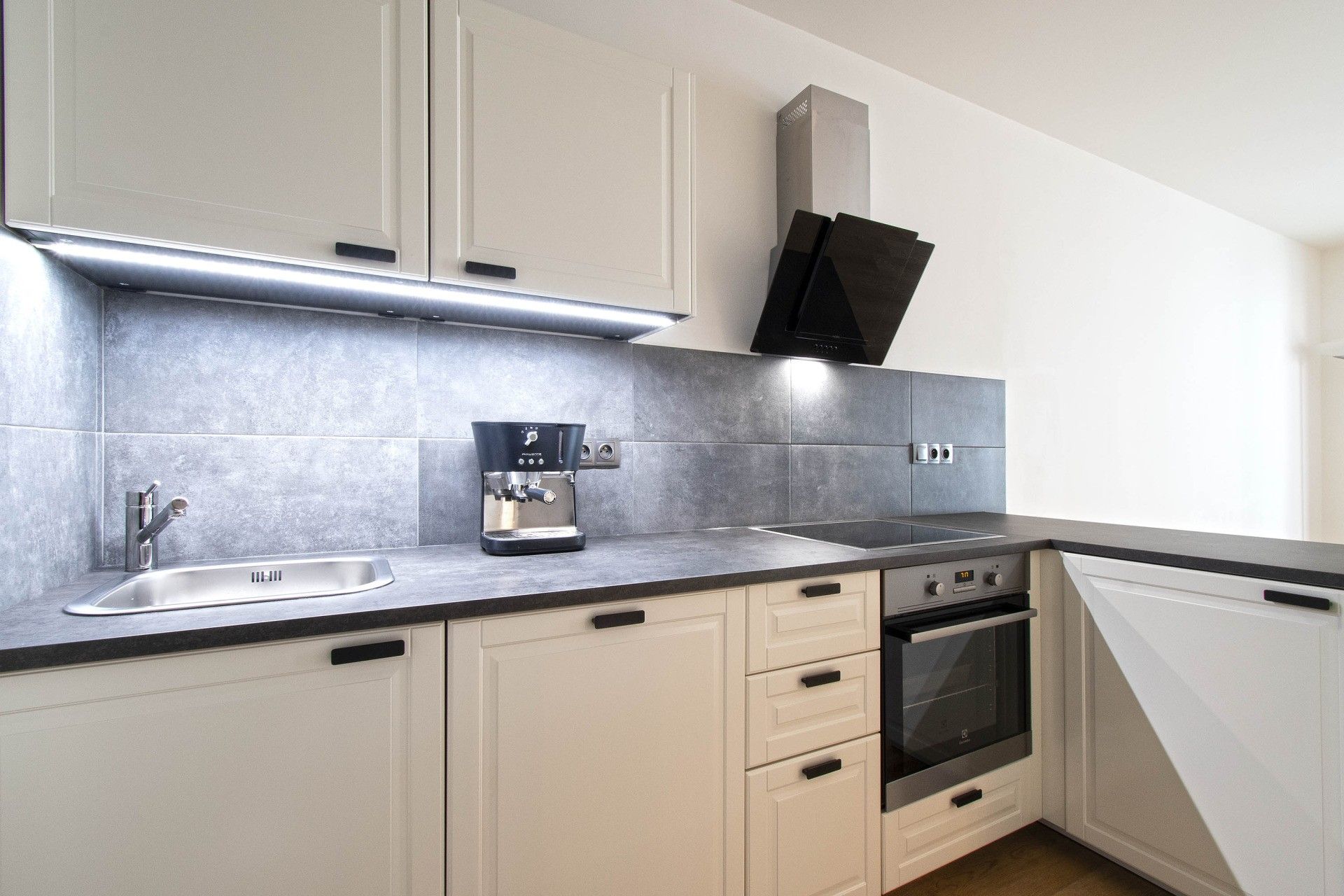 2+kk, V Horkách, Praha, 49 m² - 2