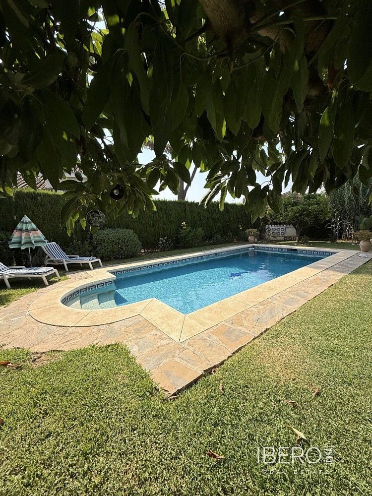 Prodej rodinný dům - Calahonda, ES, 194 m² - 2