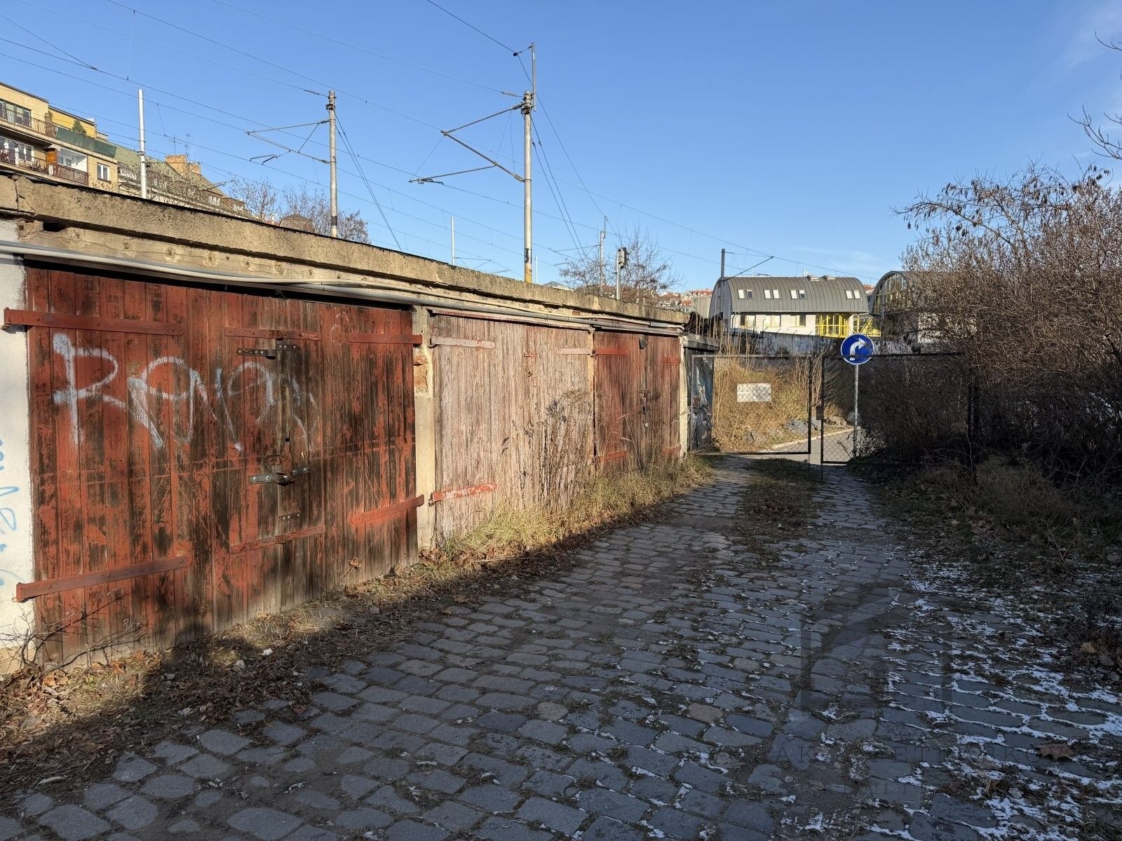 Garáže, Závišova, Praha, 18 m²