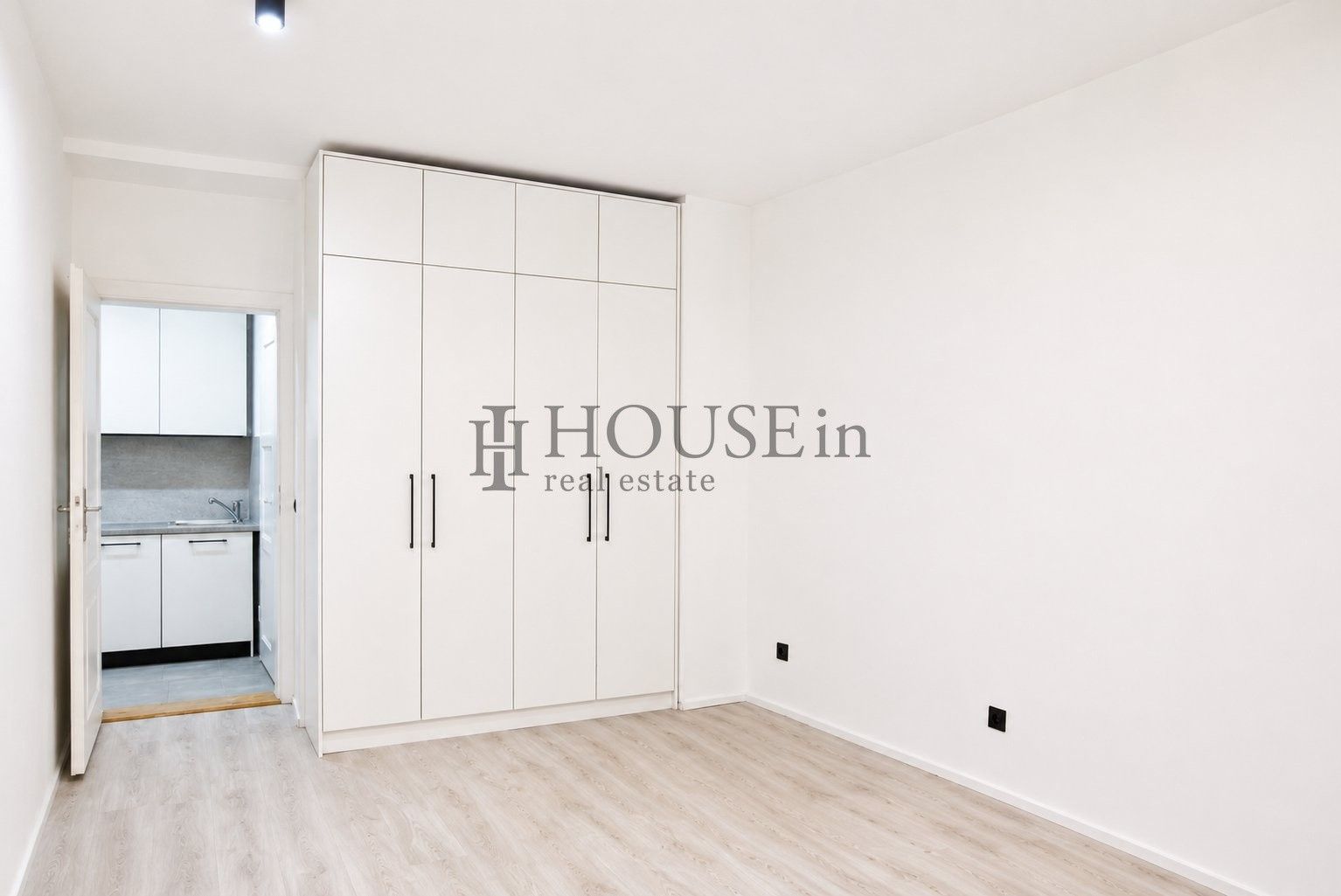 2+kk, Dolní, Praha, 63 m² - 1
