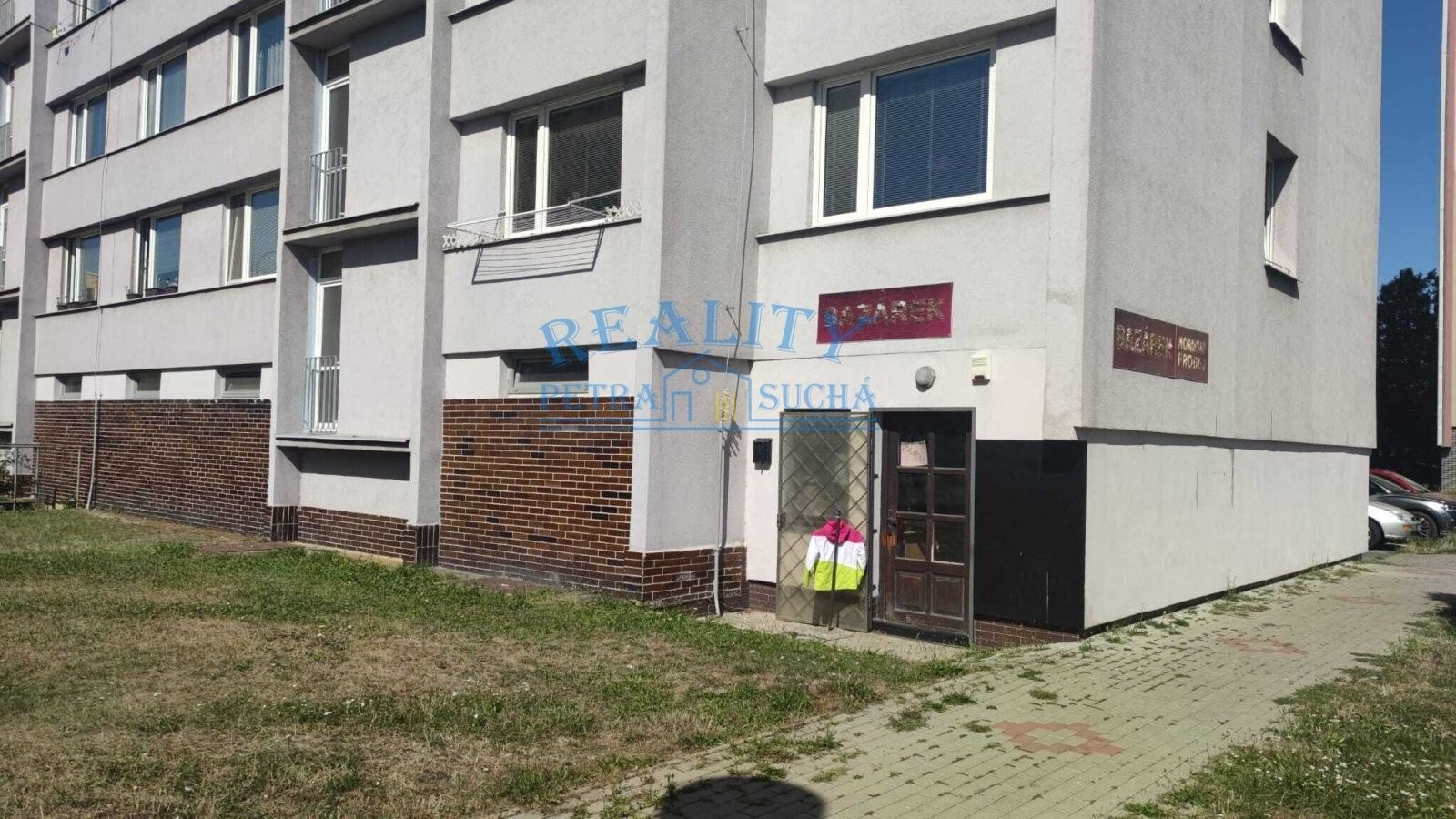 Obchodní prostory, Alej 17. listopadu, Roudnice nad Labem, 32 m²