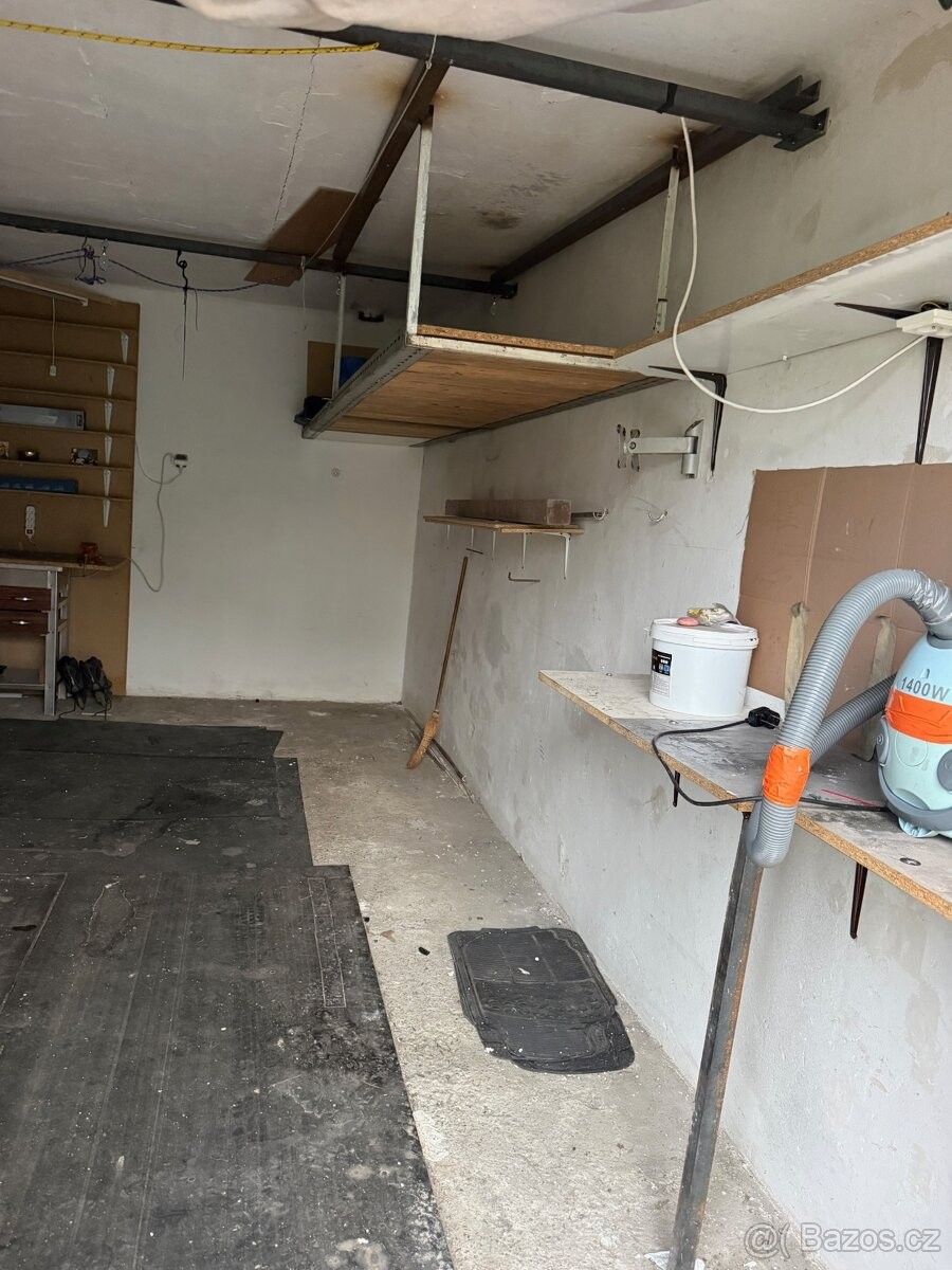 Pronájem garáž - Havířov, 736 01