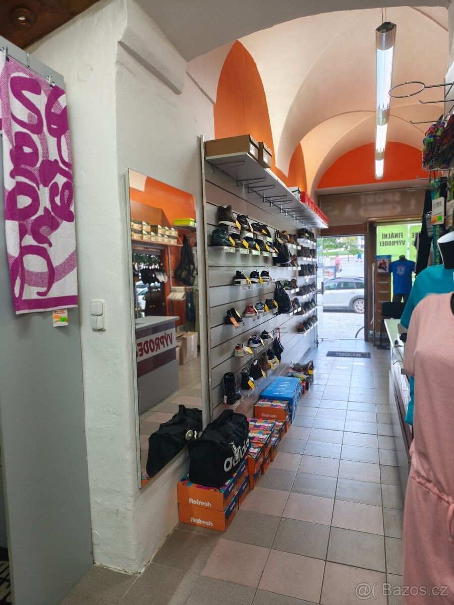 Obchodní prostory · Uherský Brod, 688 01 - 3