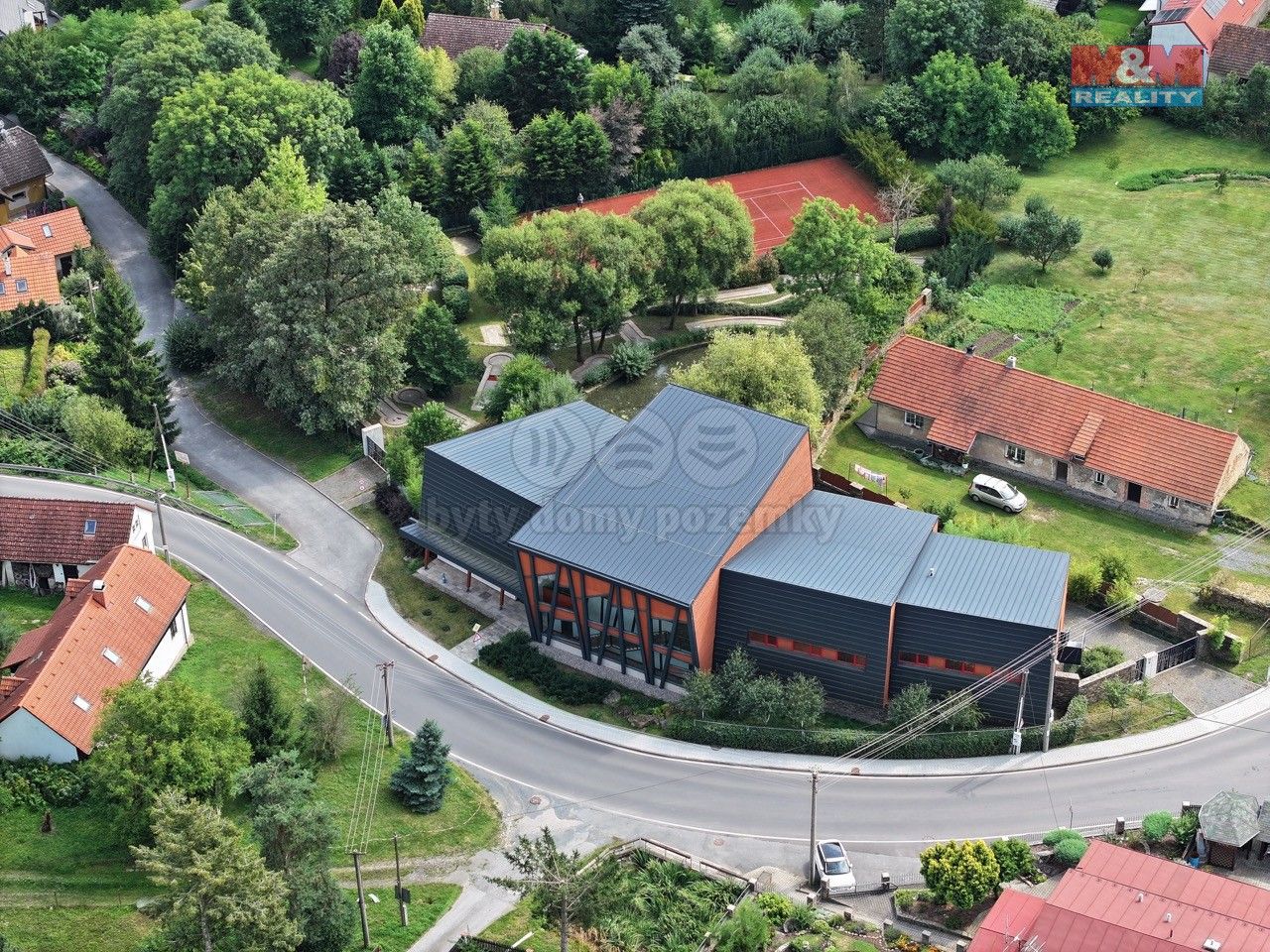 Rodinné domy, Okrouhlo, 1 076 m²