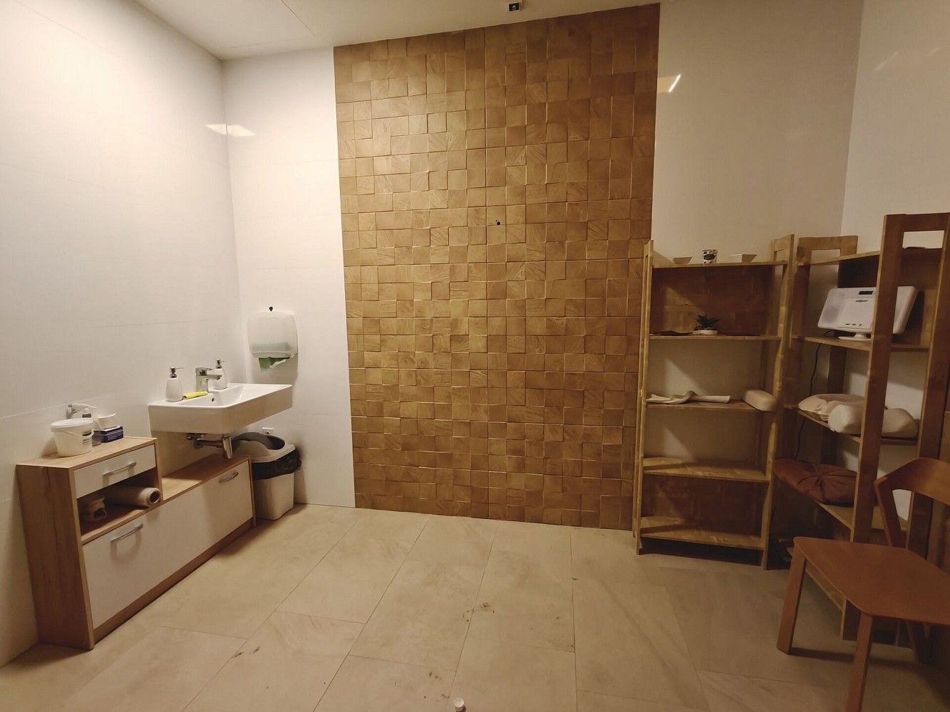 Obchodní prostory, Teplice, Ústecký kraj, 16 m² - 2