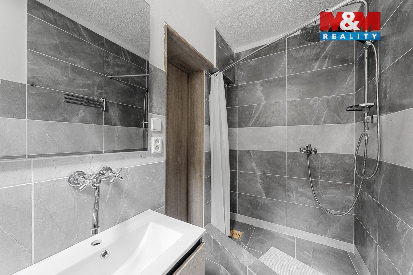 Prodej rodinný dům - Sněžnická, Děčín, 300 m²