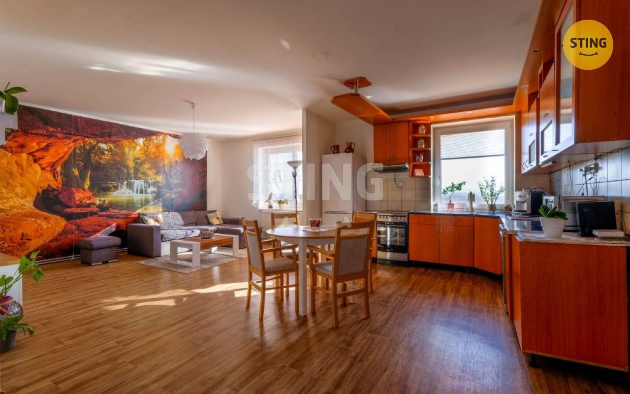 Prodej byt 4+kk - Nádražní, Rohatec, 111 m²