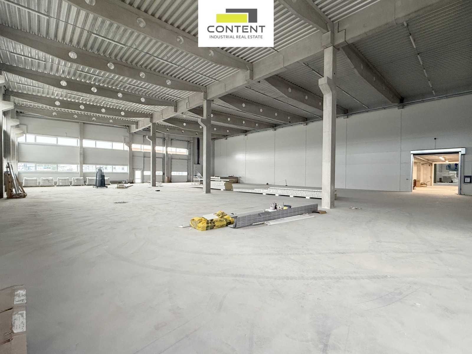 Výrobní prostory, 4 400 m²