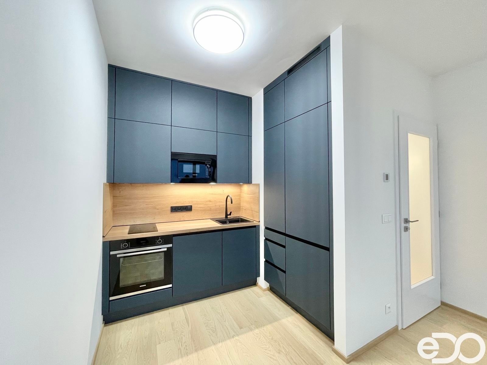 2+kk, Hasilova, Praha, 42 m²