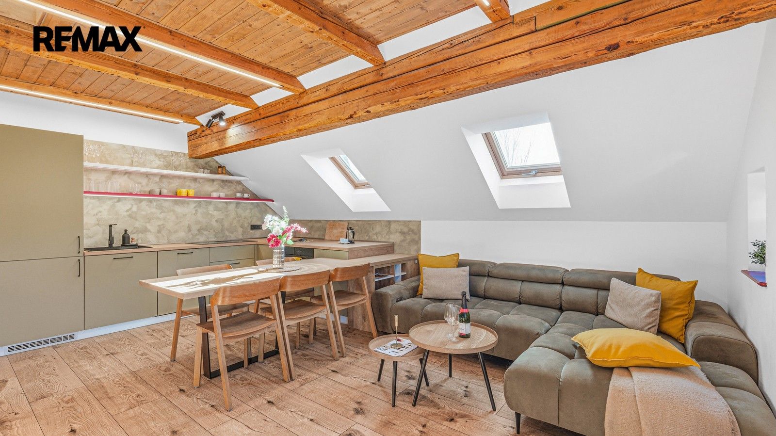 Komerční nemovitost · 107 m² · Plavy - 3