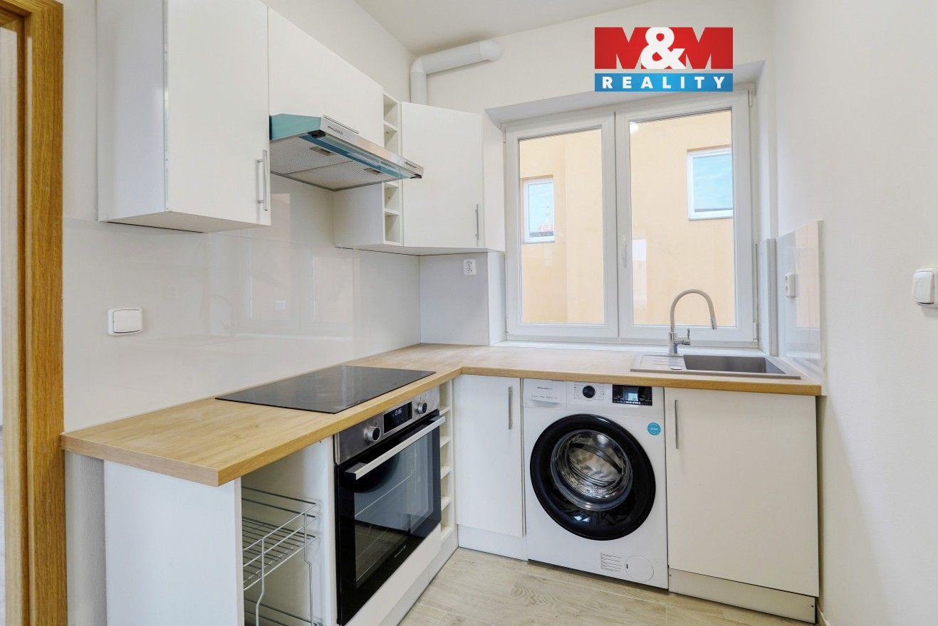 2+kk, Husova, Plzeň, 45 m²