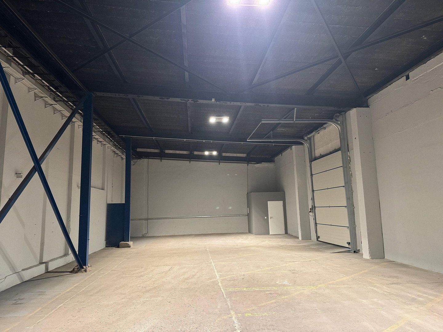 Obchodní prostory, , Sasko, 212 m² - 1
