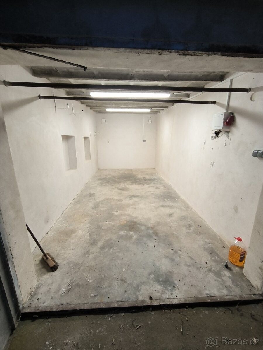 Pronájem garáž - Chrudim, 537 03