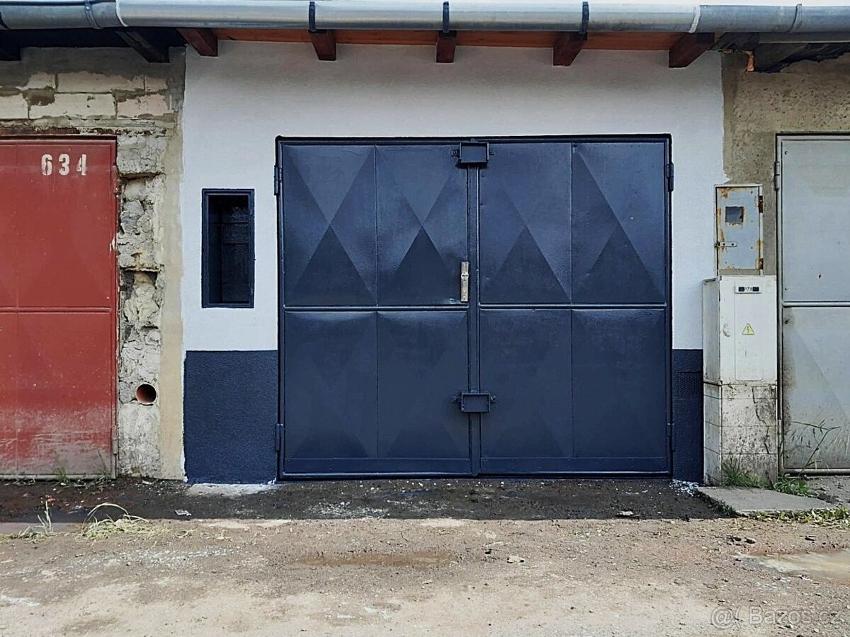 Garáže, Ostrava, 709 00