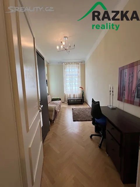 Byt 3+1 · 130 m² · Krále Jiřího  , Karlovy Vary - 4