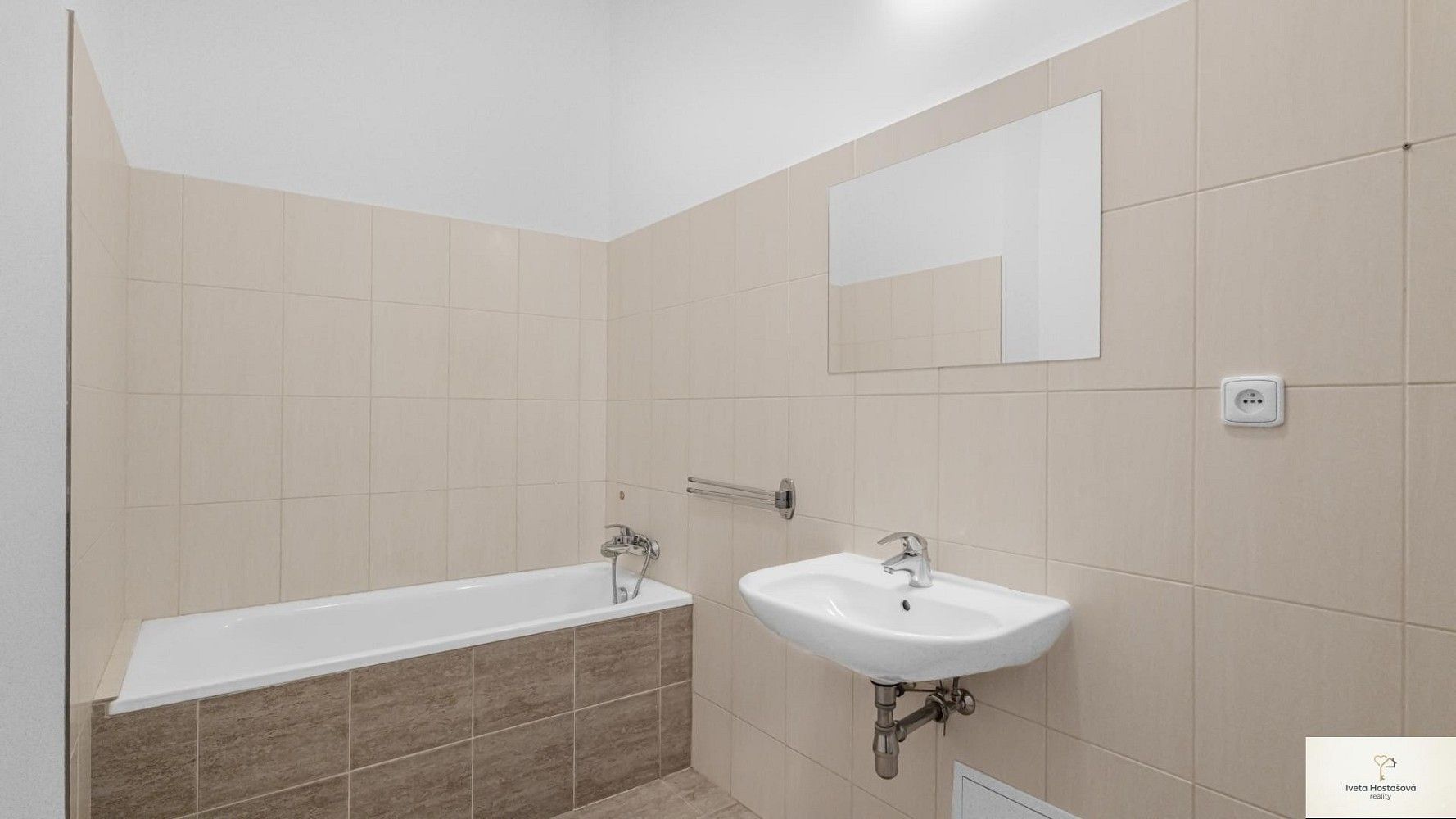 Pronájem byt 2+kk - Na Dionysce, Praha 6 - Dejvice, 67 m² - 5