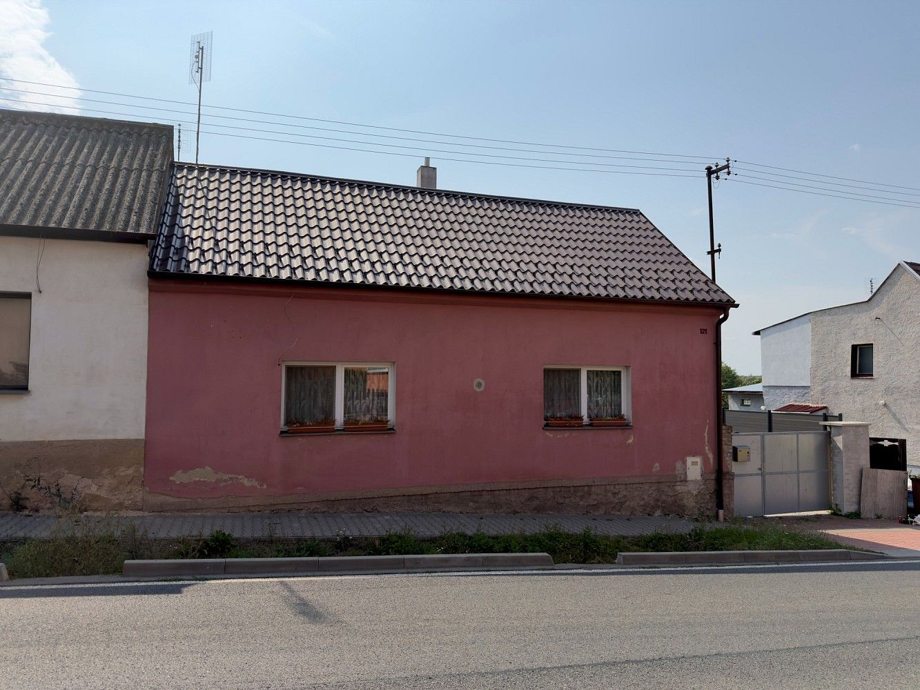 Rodinné domy, Karlštejnská, Tachlovice, okres Praha-západ, 60 m² - 1