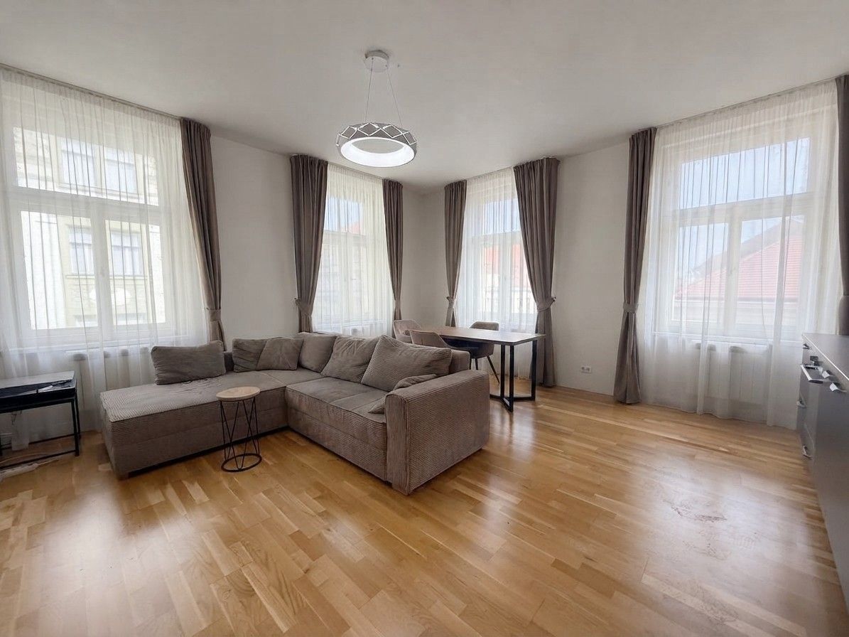 2+kk, Vítkova, Praha - Karlín, 60 m² - 2