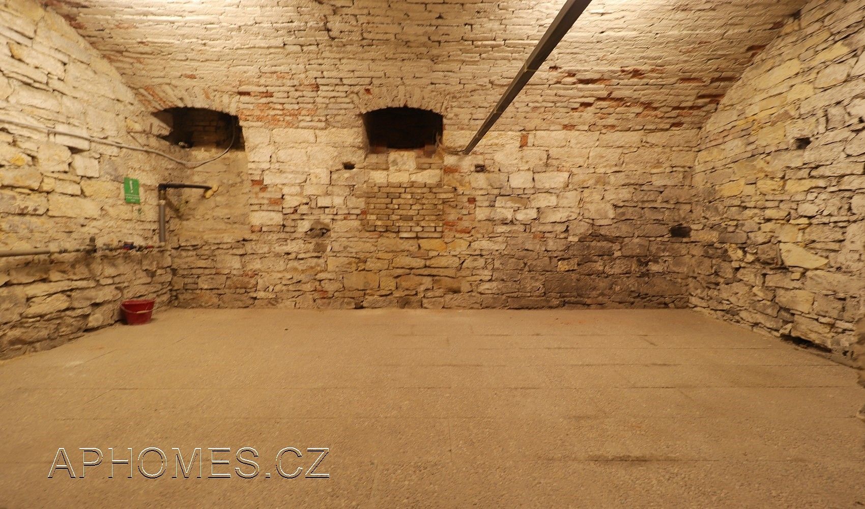 Sklad, 60 m²