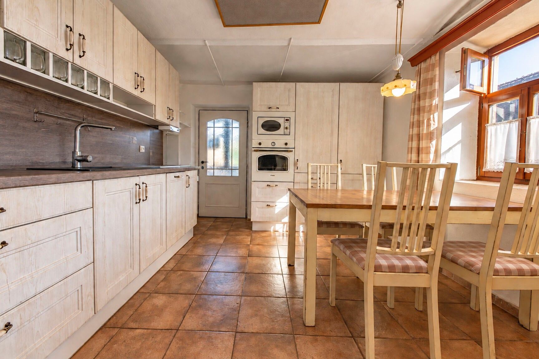 Rodinný dům · 191 m² · Luboměř Heltínov - 3