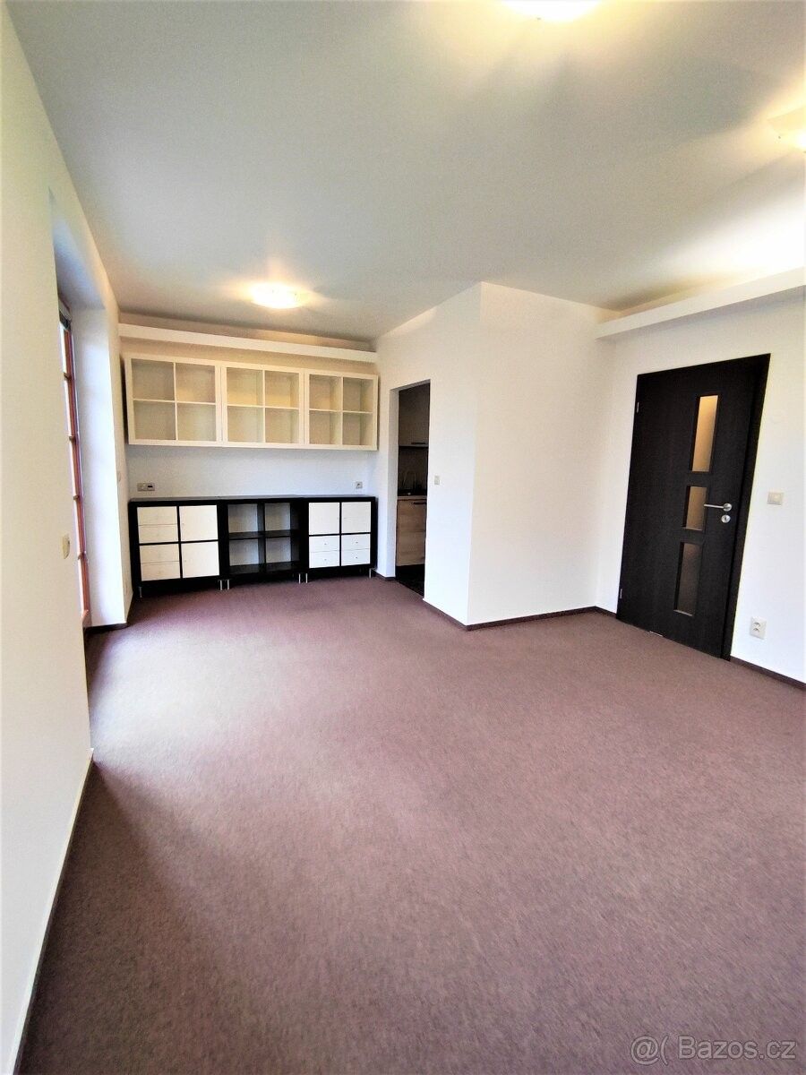Pronájem byt - Měšice u Prahy, 250 64