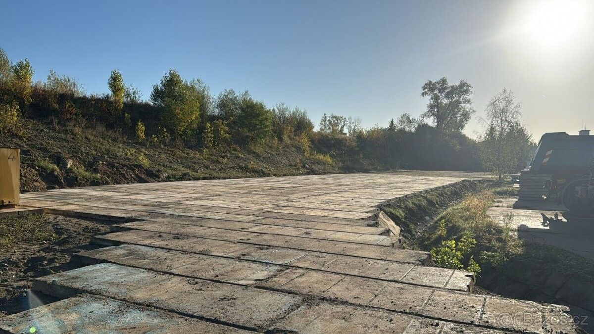 Pronájem pozemek pro bydlení - Milovice, 289 23