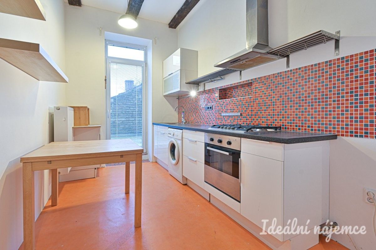 1+1, Sirotkova, Brno, 38 m²