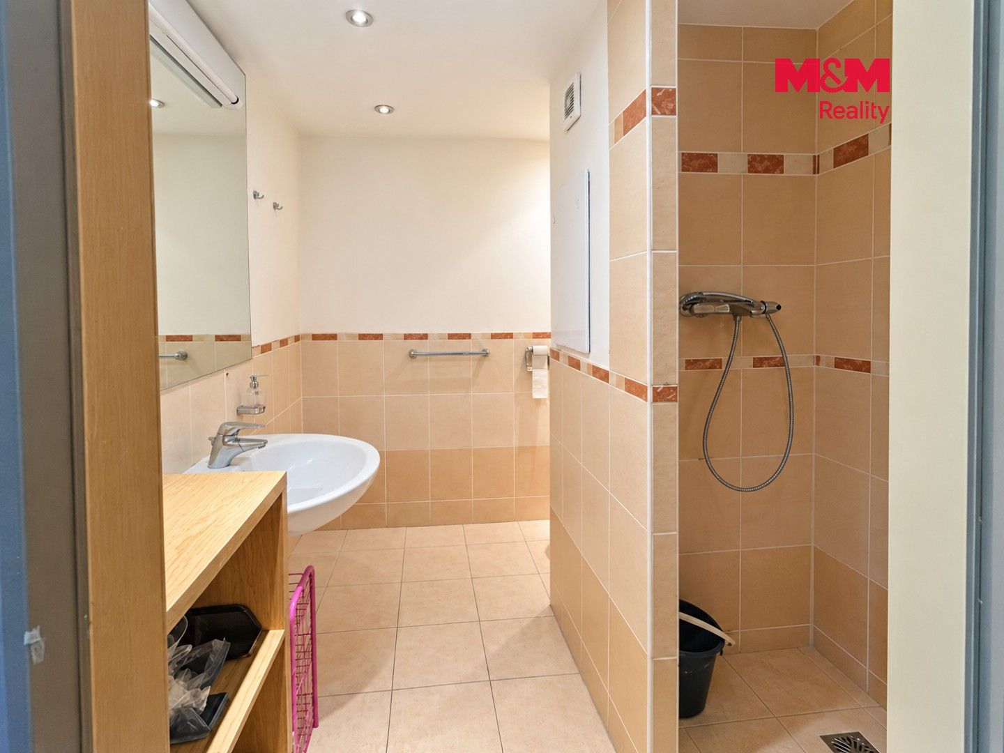 Byt 2+kk · 49 m² · Komárovská, Praha - 4