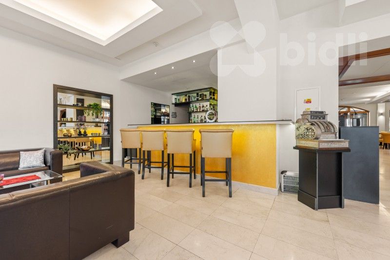 Ubytovací zařízení · 1 300 m² · 21. dubna 717, Lednice - 3