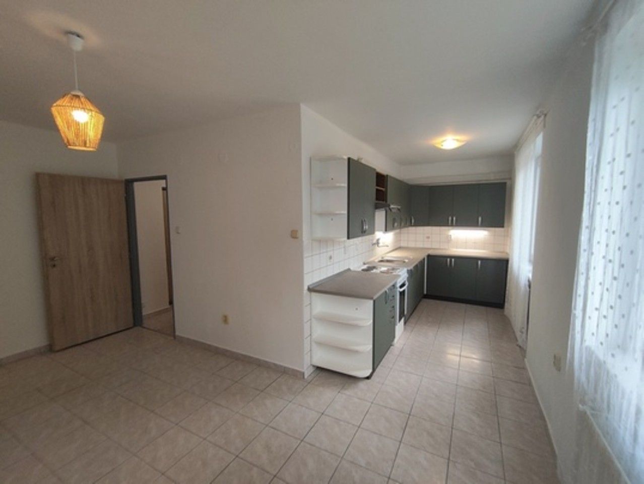 3+kk, Hrubínova, Jaroměř, 73 m²