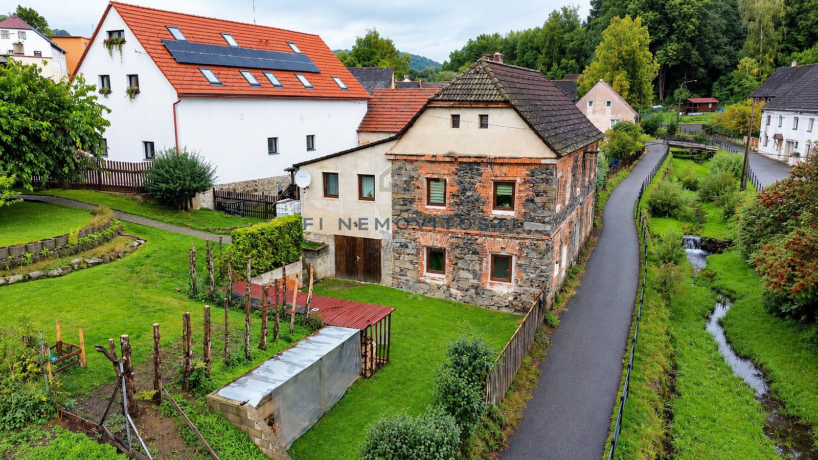 Rodinné domy, Potoční, Žandov, okres Česká Lípa, 254 m² - 1