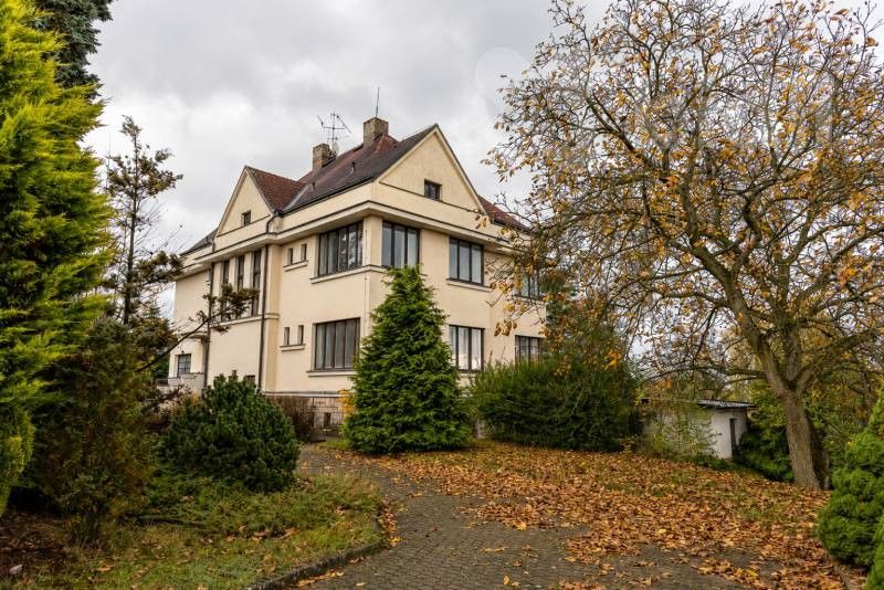 Rodinné domy, Chrby 811, Červený Kostelec, 482 m² - 2