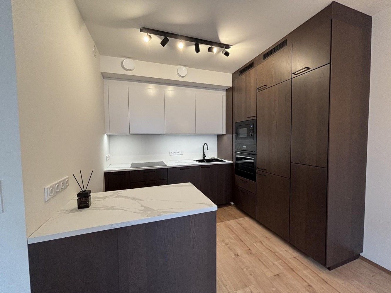 2+kk, Nebřenická, Praha 4 - Chodov, 53 m² - 2