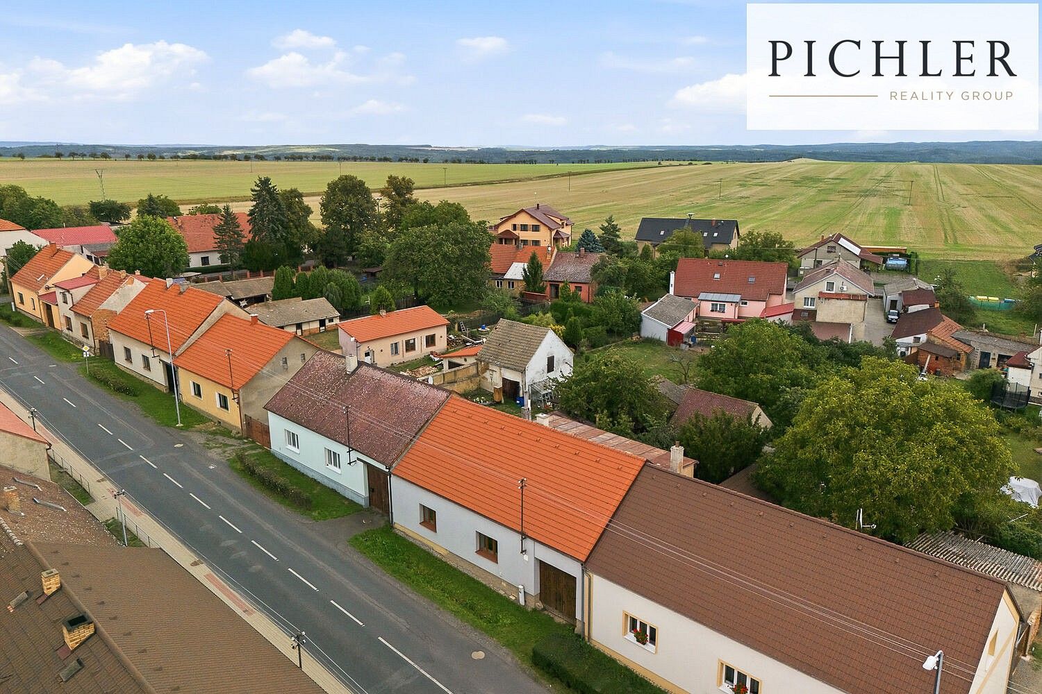 Rodinné domy, Pavlíkov, okres Rakovník, Středočeský kraj, 200 m² - 1
