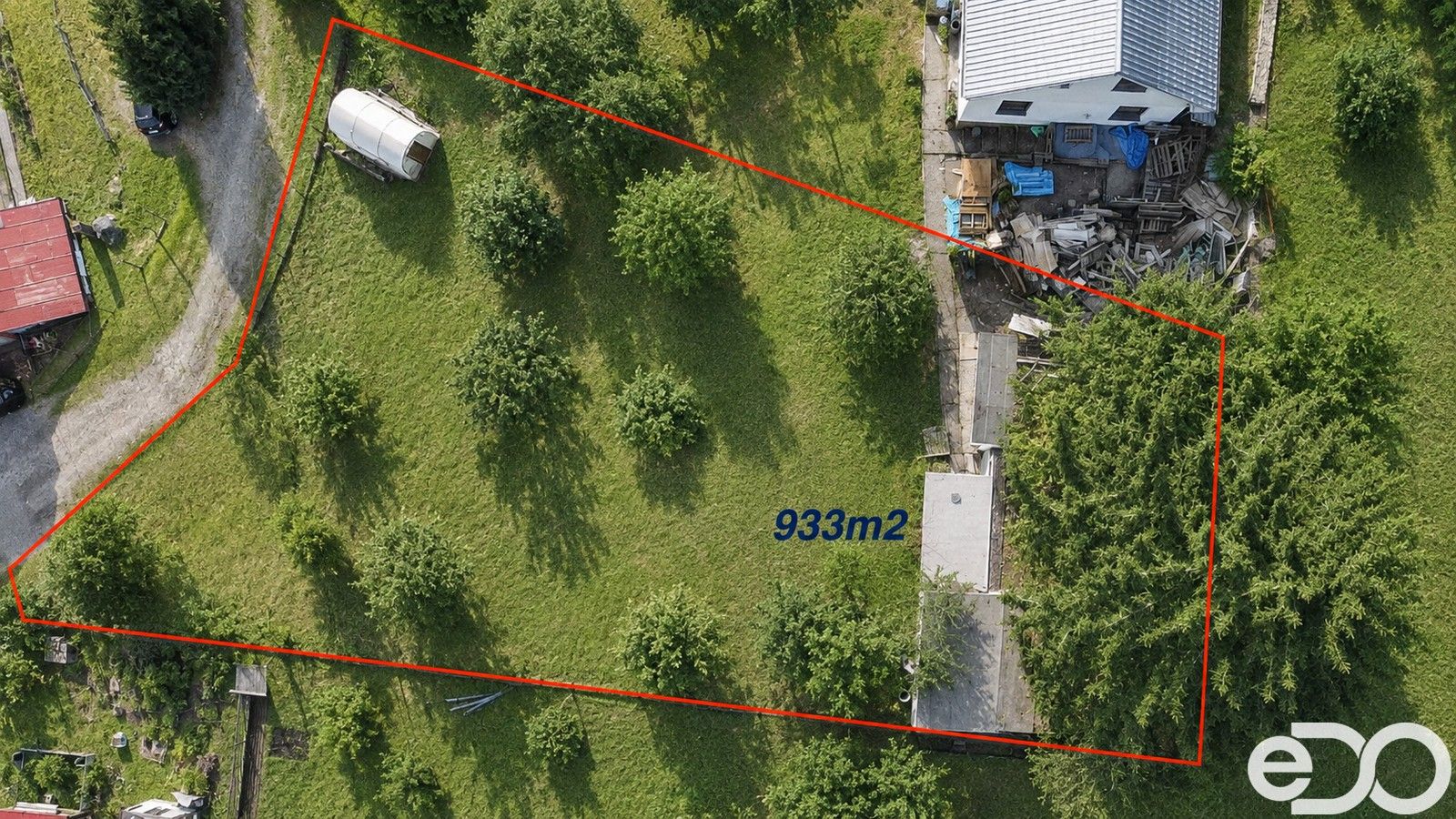 Pozemek pro bydlení, 933 m²