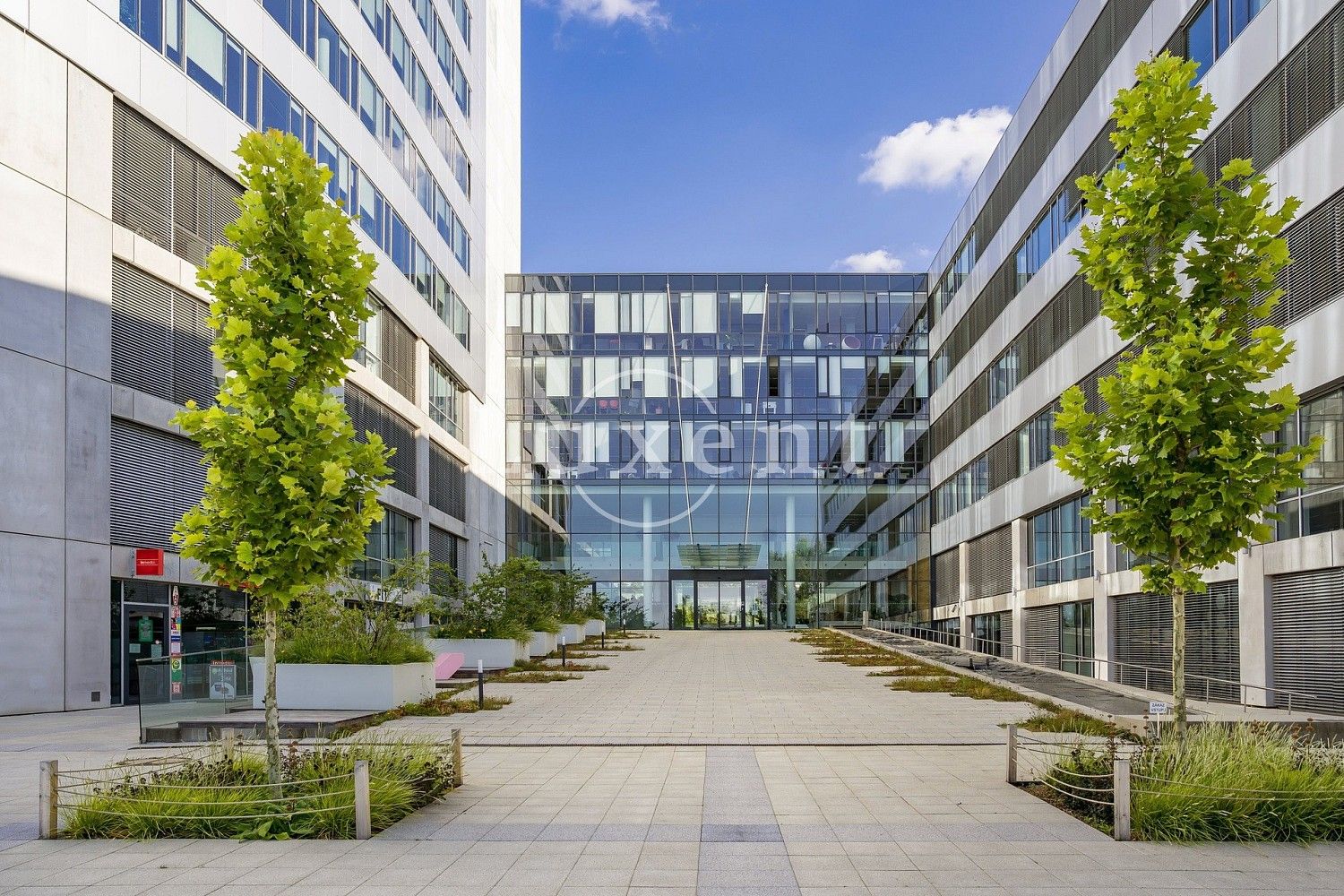 Obchodní prostory · 630 m² · Praha, okres Praha 4, Hlavní město Praha - 3