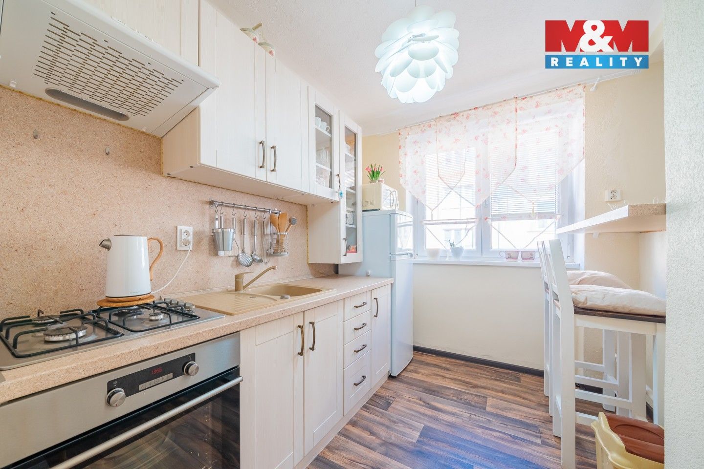 Pronájem byt 2+1 - Na Hradčanech, Cheb, 61 m²