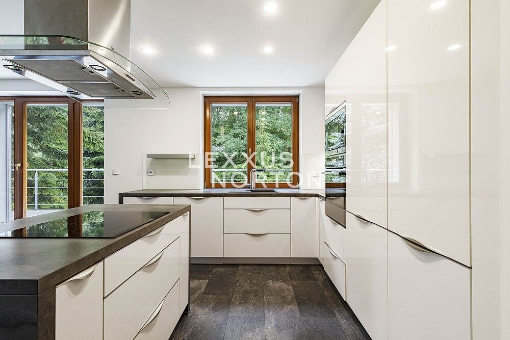 Rodinné domy, Praha - Kunratice, okres Praha 4, Hlavní město Praha, 354 m² - 1