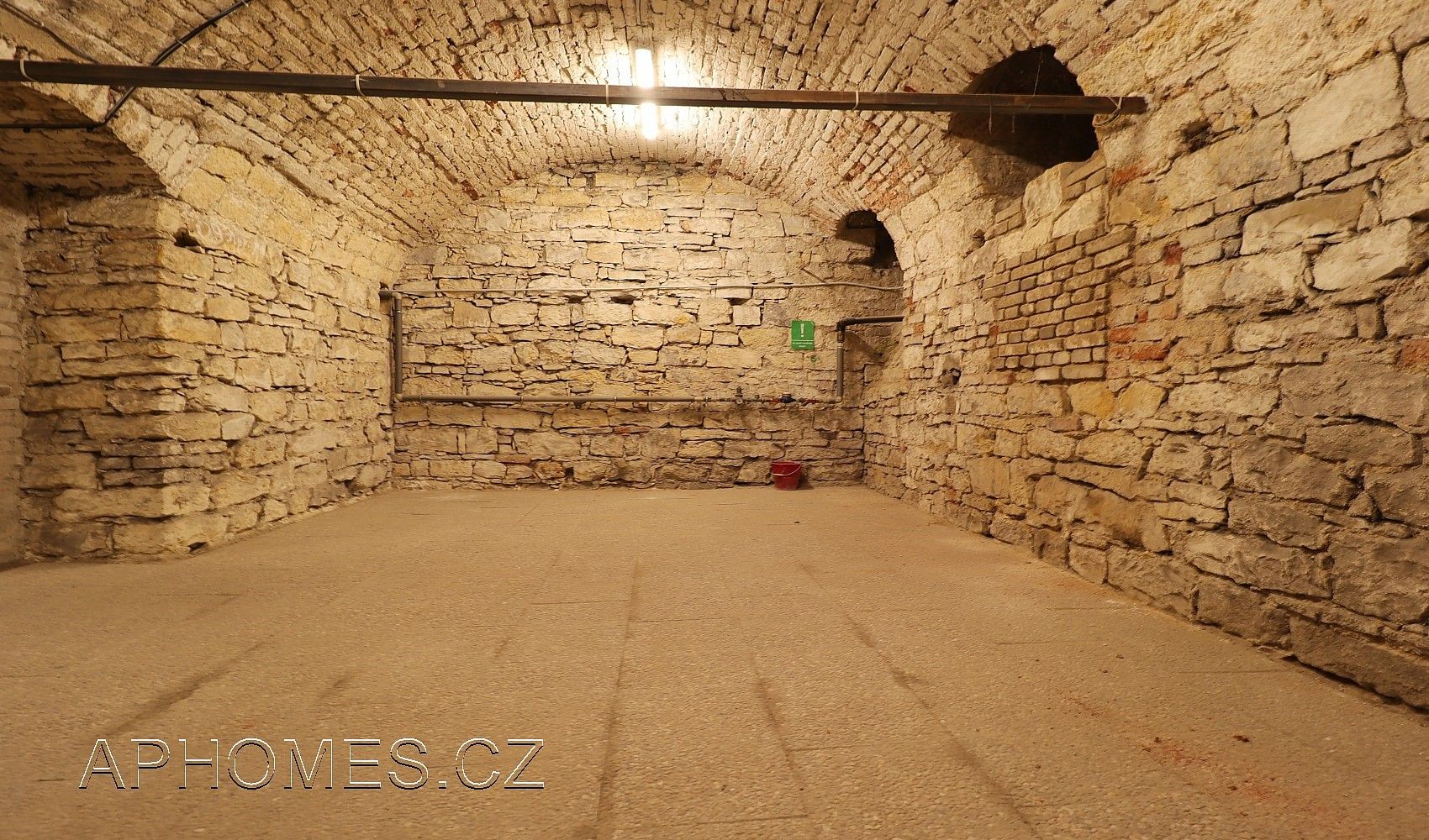 Sklady, Praha - Nové Město, okres Praha 1, Hlavní město Praha, 61 m² - 1