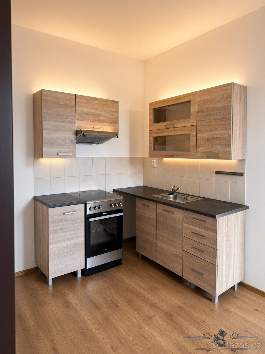 Byty, Hradec Králové, 503 01 - 1