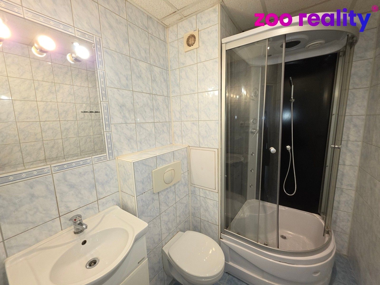 Pronájem byt 1+1 - Kamenná, Chomutov, 35 m²