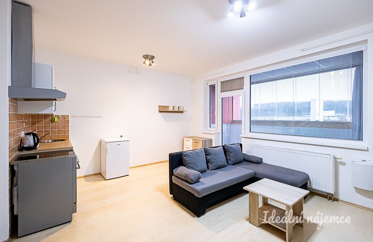 Pronájem byt 1+kk - Poděbradská, Praha, 36 m²