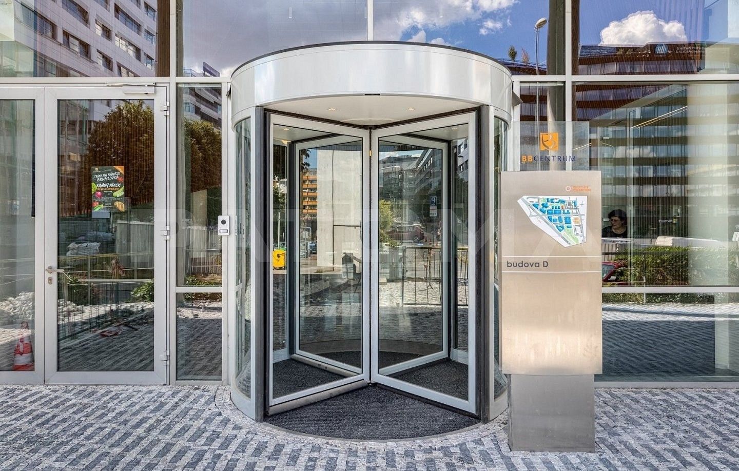 Pronájem kancelář - Jemnická, Praha 4 - Michle, 622 m² - 5