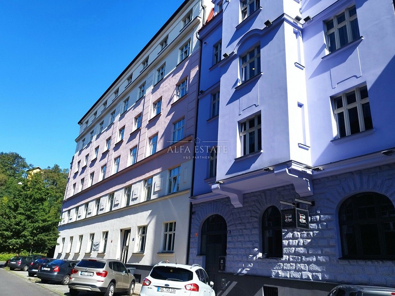 Ubytovací zařízení, Karlovy Vary, Karlovarský kraj, 2 100 m² - 1
