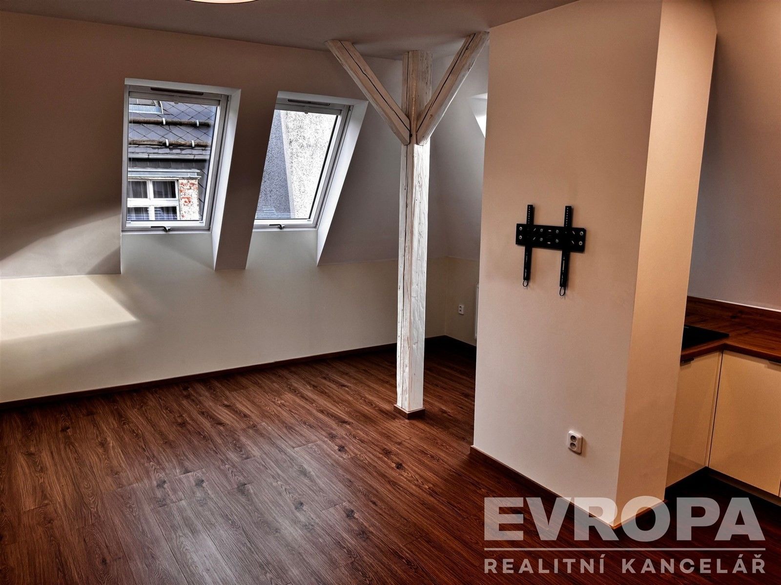Prodej byt 2+kk - Vzdušná 60, Liberec I-Staré Město, 69 m² - 5