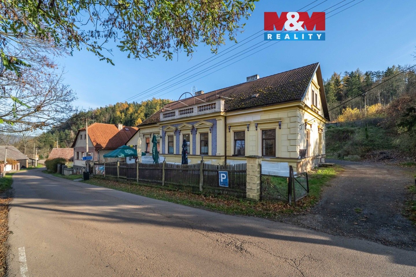 Restaurace, Zvíkovec, 275 m²